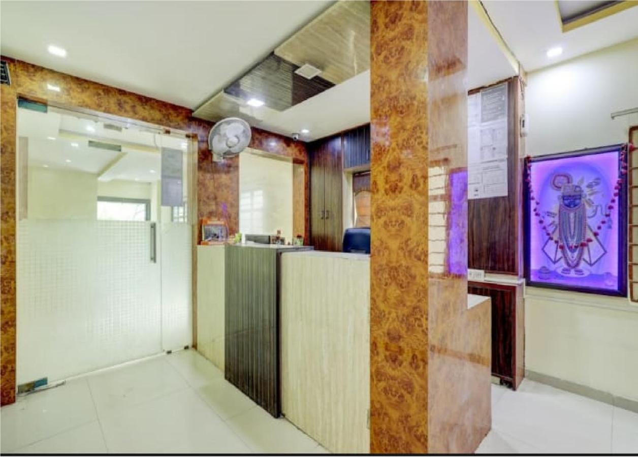 Hotel Krishna Palace Ahmedabad Eksteriør billede