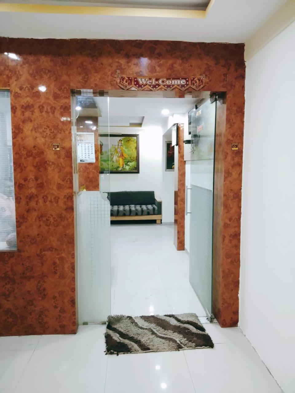 Hotel Krishna Palace Ahmedabad Eksteriør billede